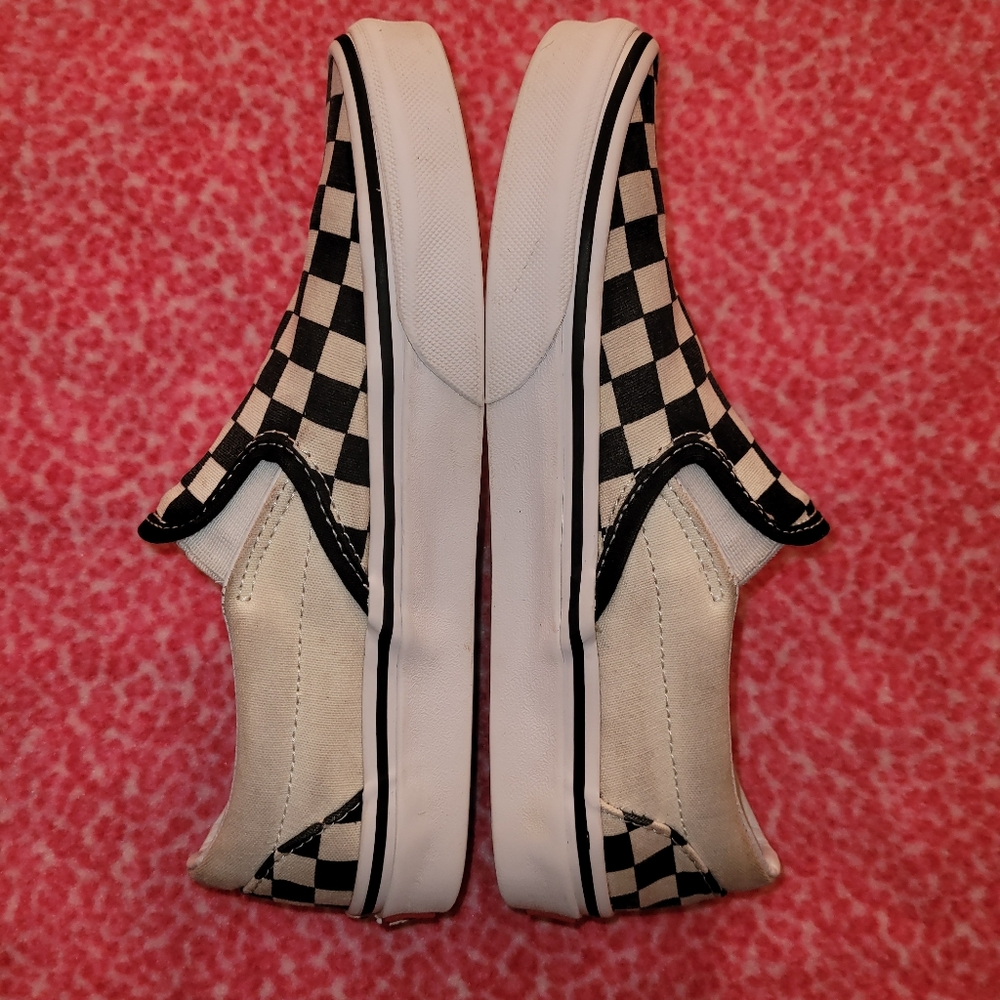 Unisex Checkered Vans - Picture 4 of 11
